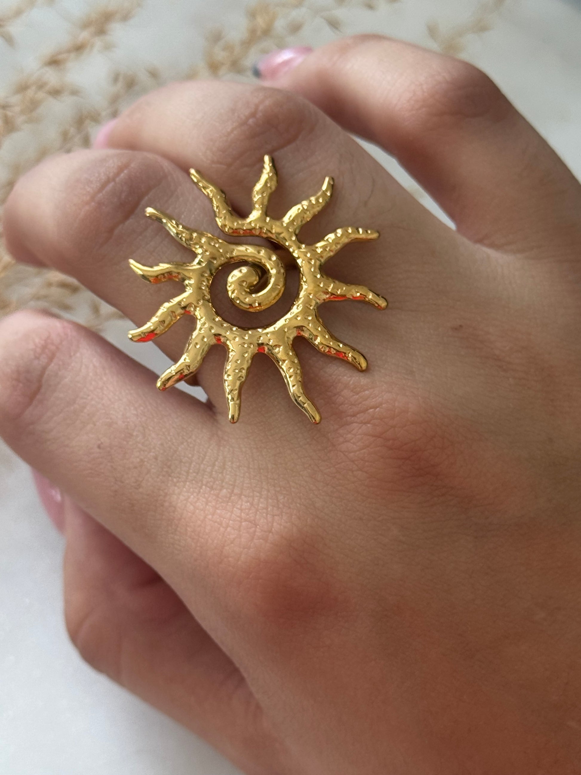 Soleya Golden Ring