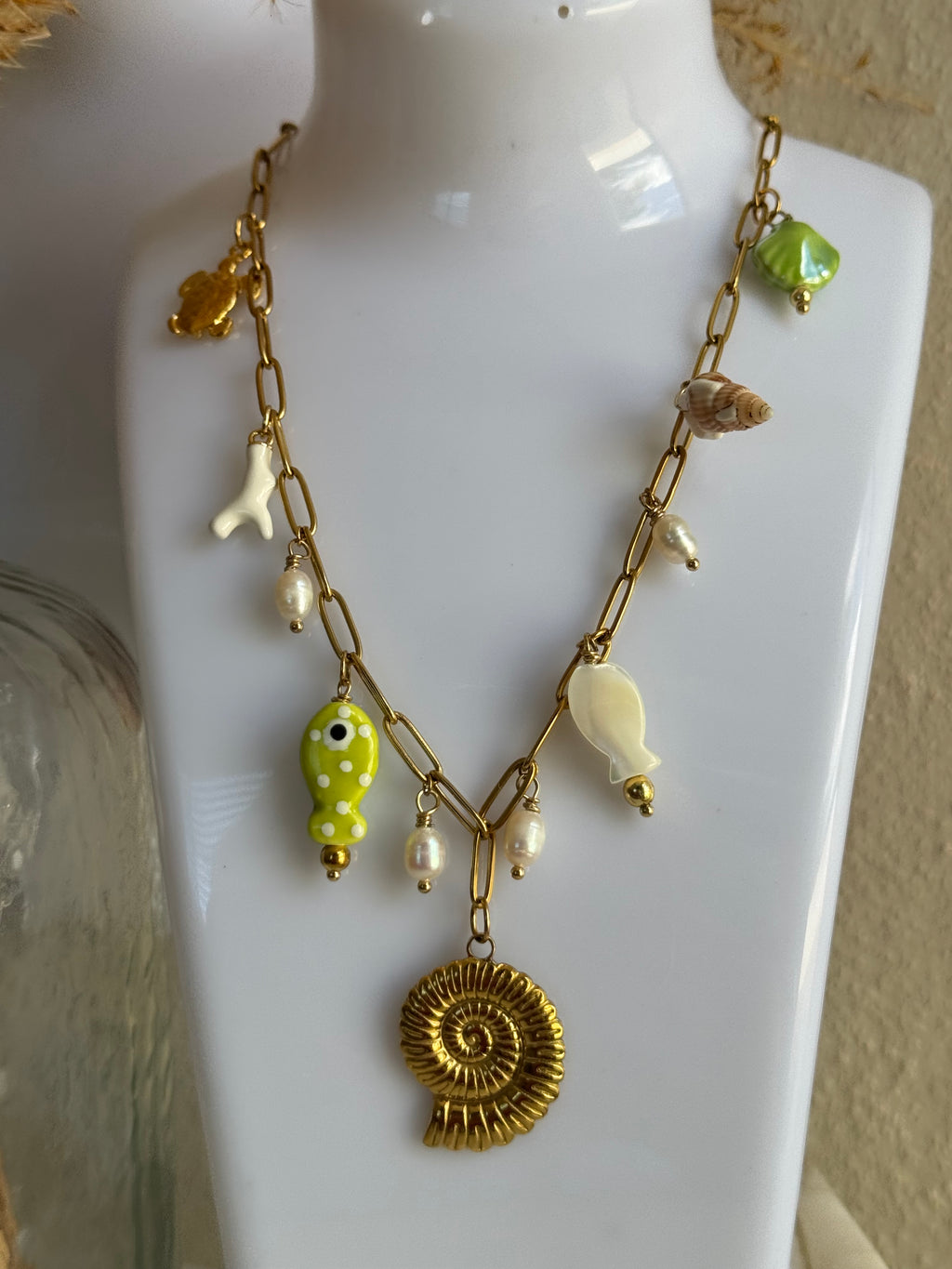 Caracol de Mar Charm Necklace
