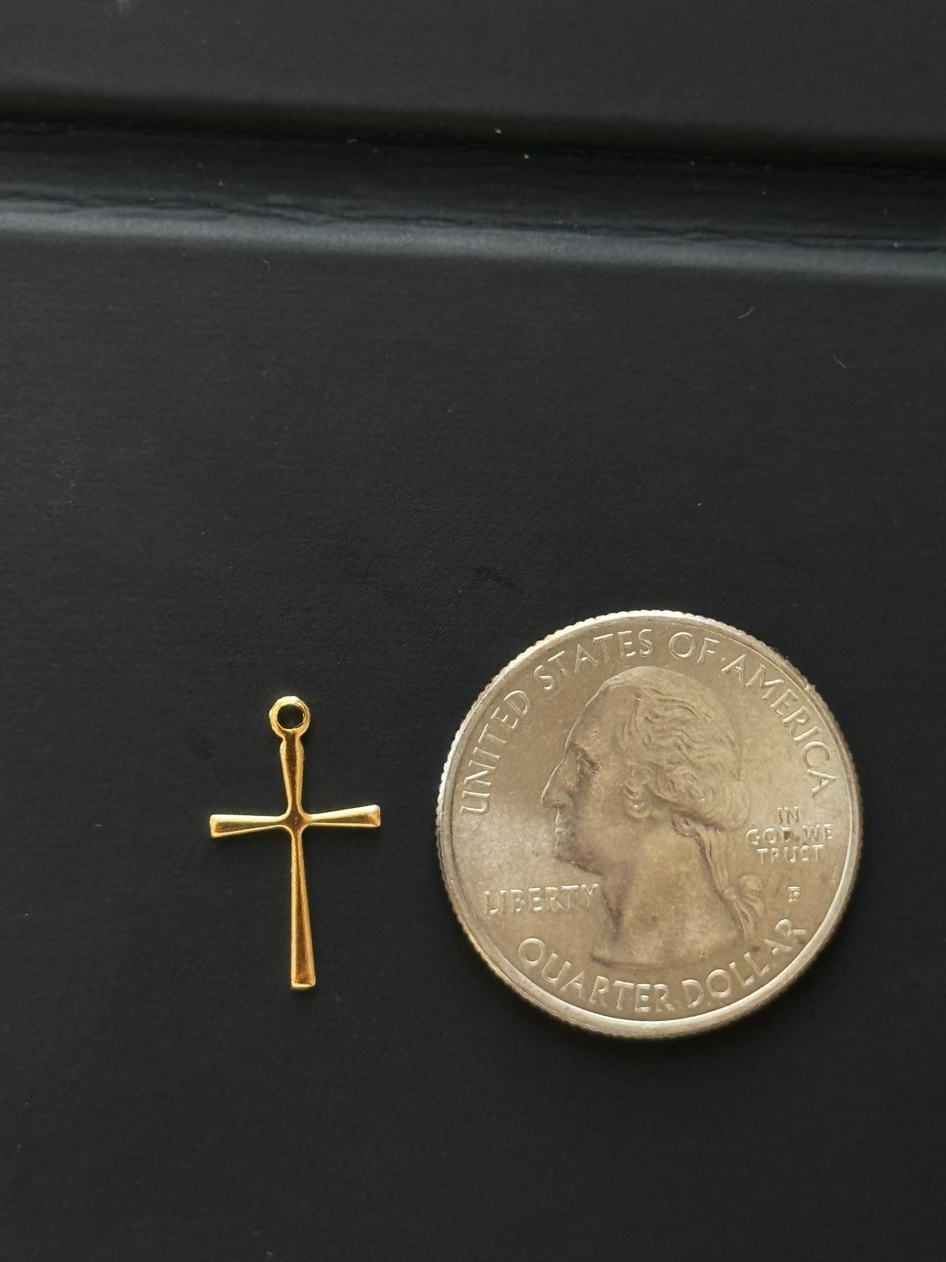 Crucecita Charm