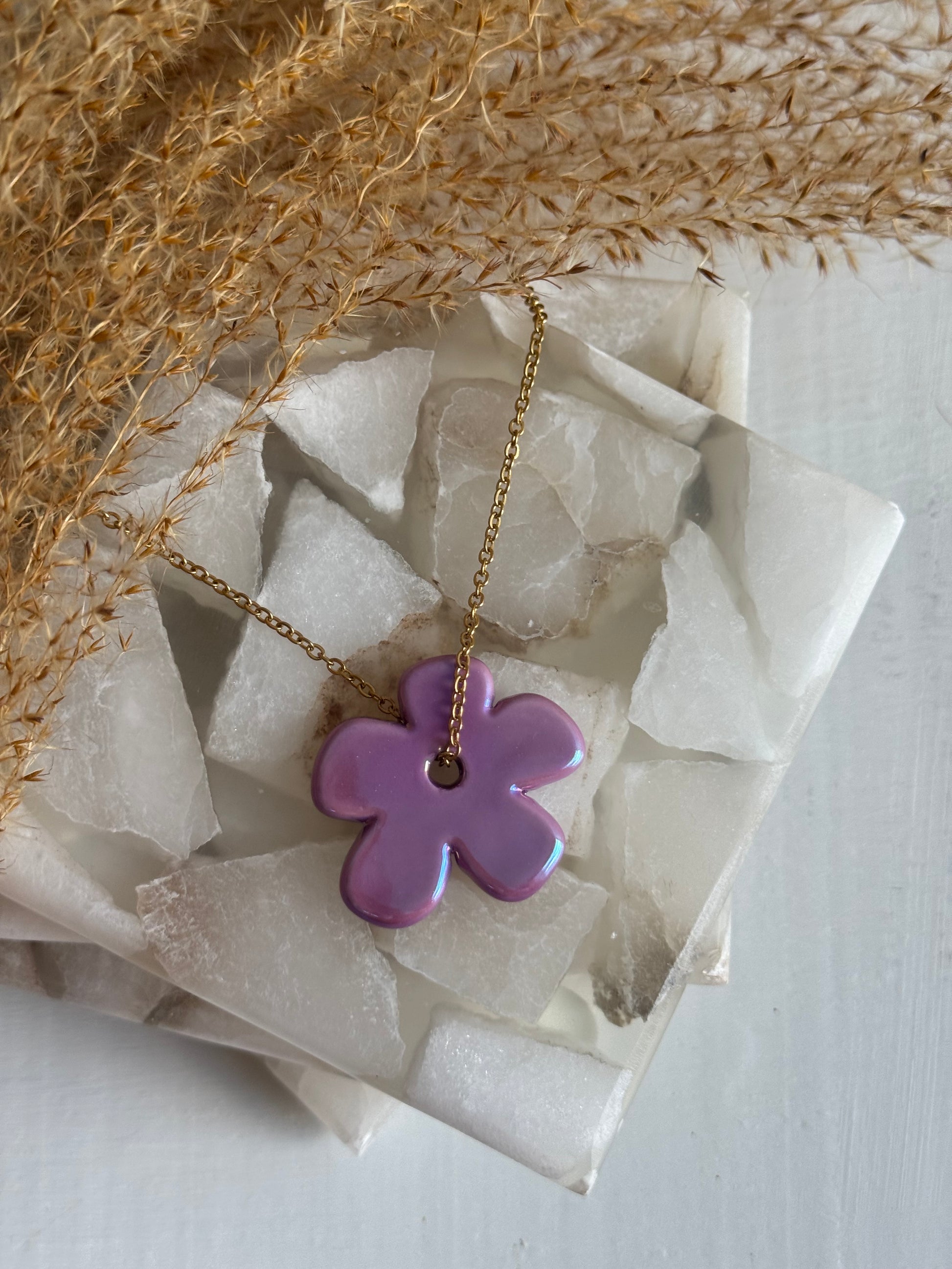 Lily Daisy Necklace