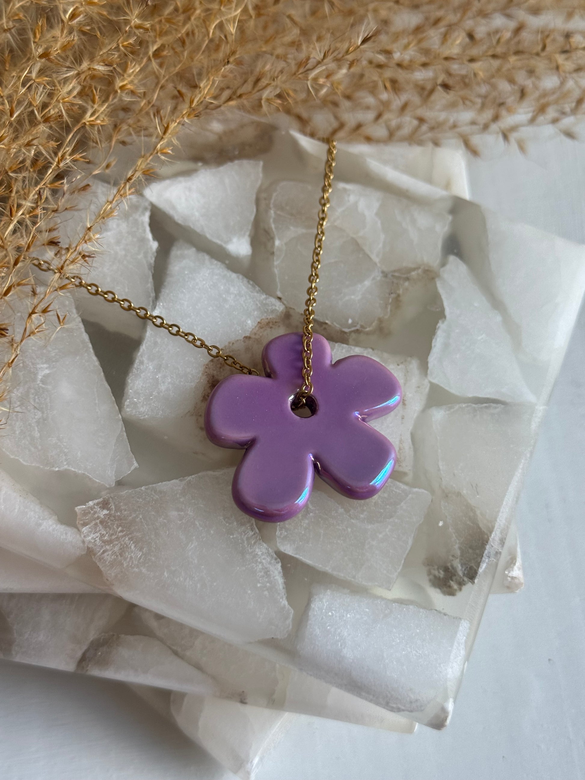 Lily Daisy Necklace