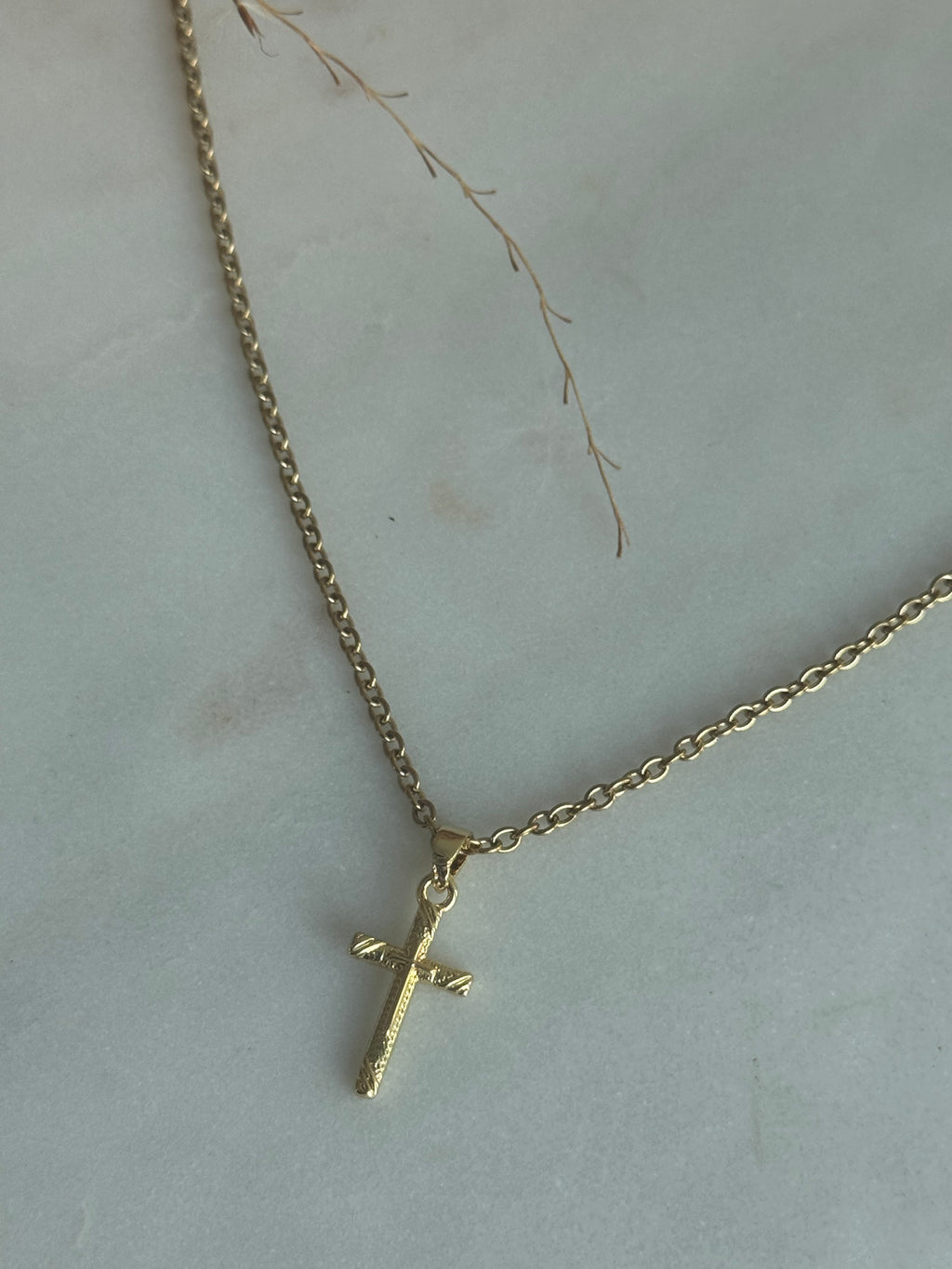 Cruzé Necklace