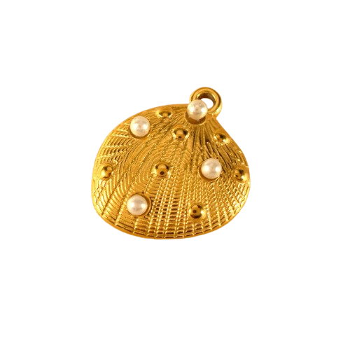 Concha Perlada Charm