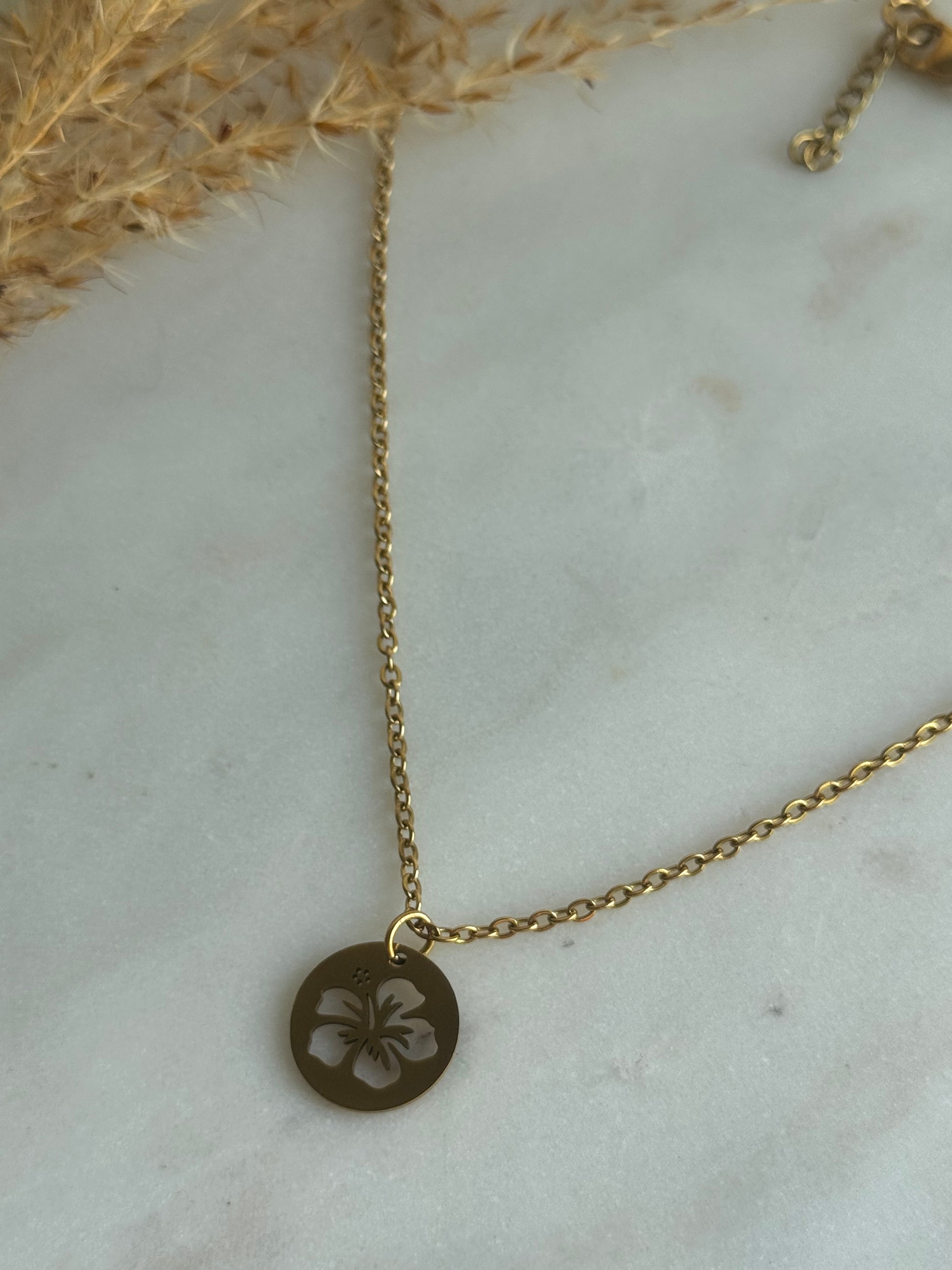 Flor de Maga Necklace