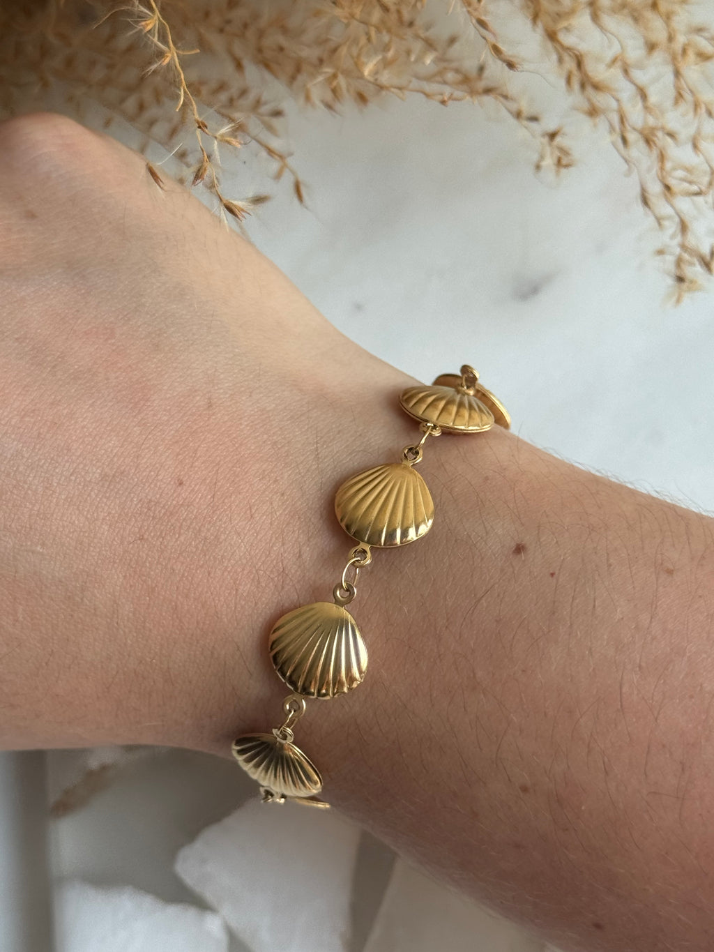 Ariella Shell Bracelet
