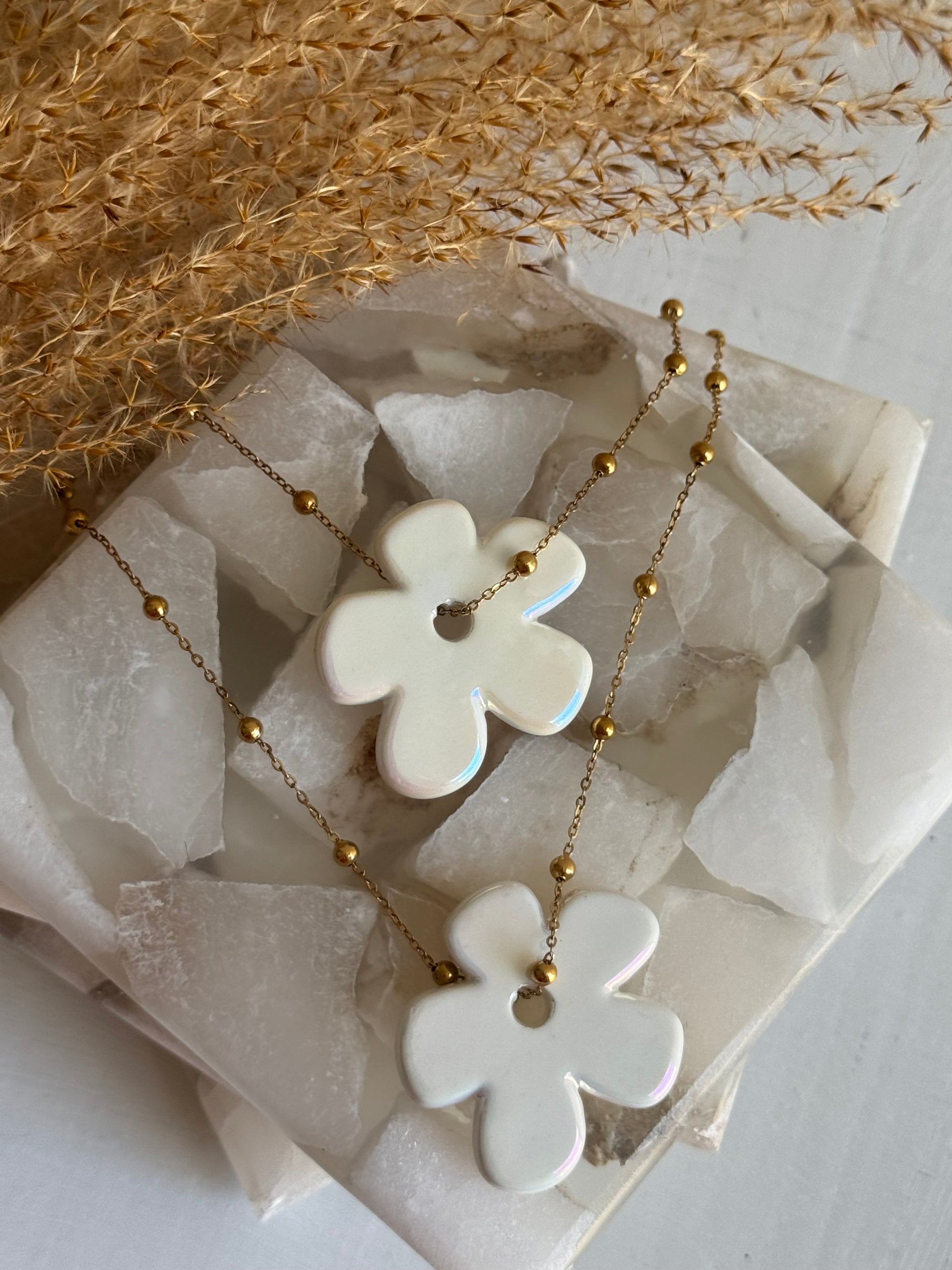 Ivy Daisy Necklace