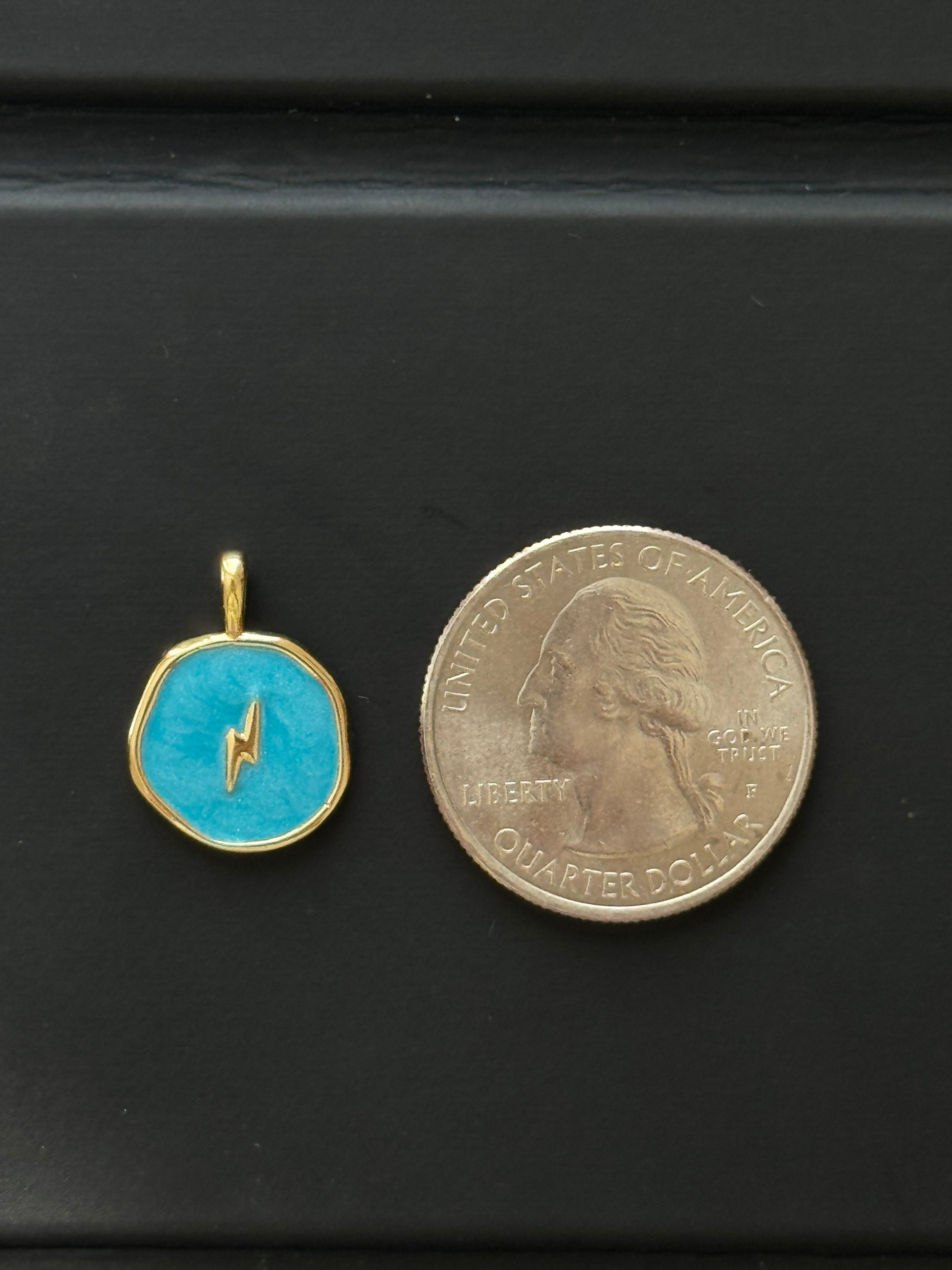 LIGHTNING BLUE CHARM
