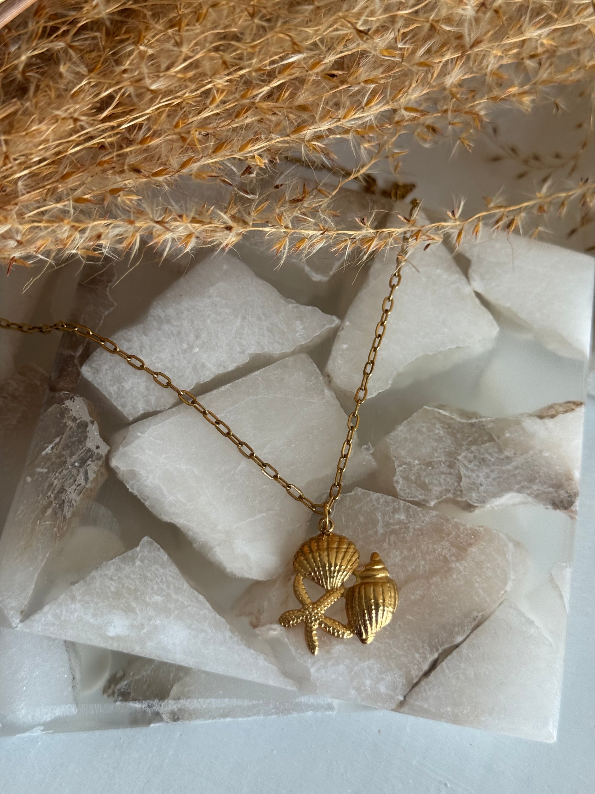 Veranea Necklace