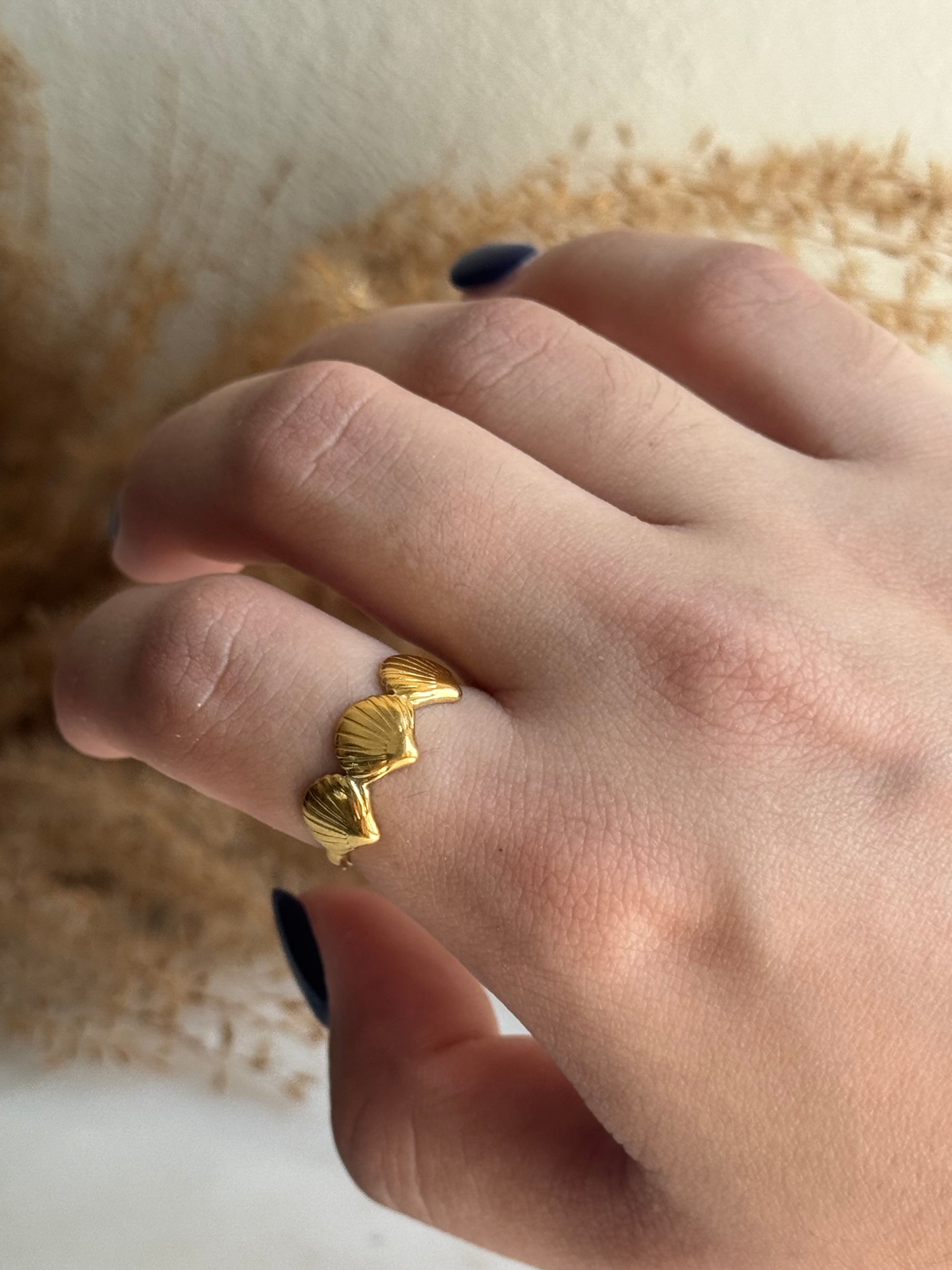 Aljama Conch Ring