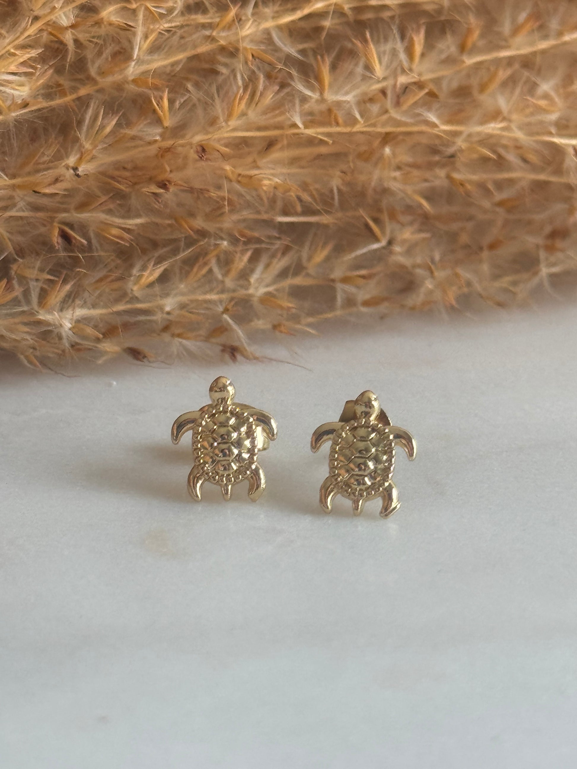 Tortuguita Studs Earrings