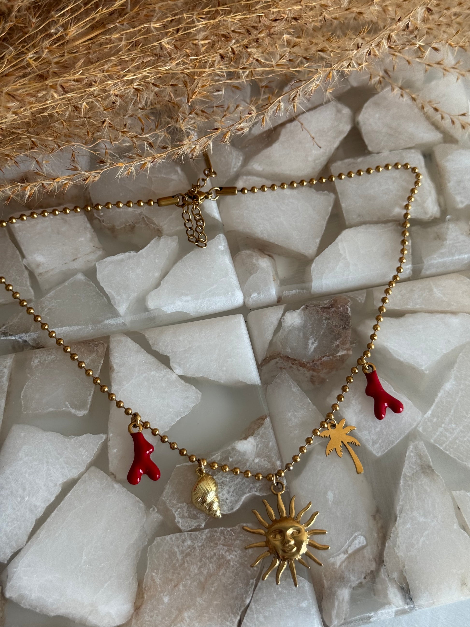 Brisolia Necklace