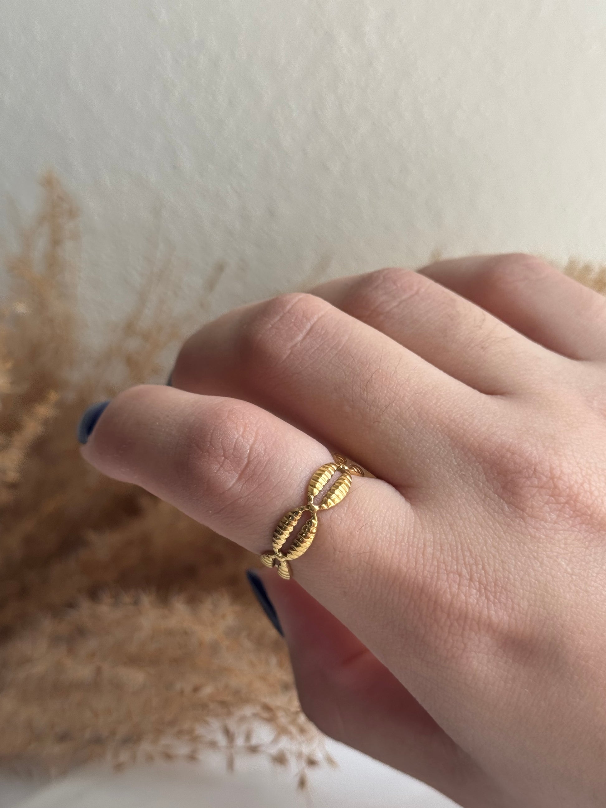 Caracolita Ring