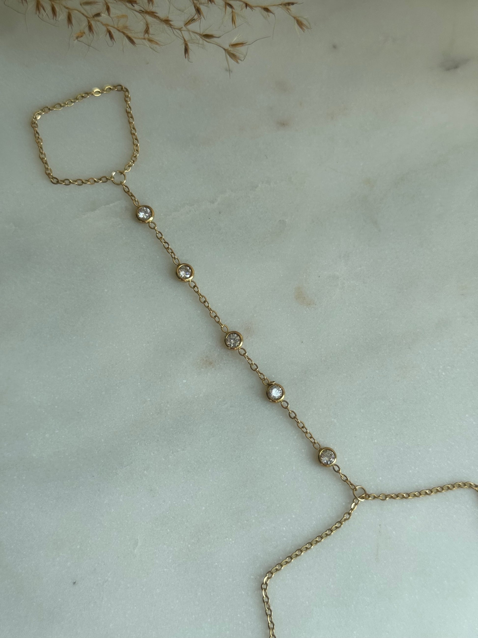 Dainty Diamond Handchain