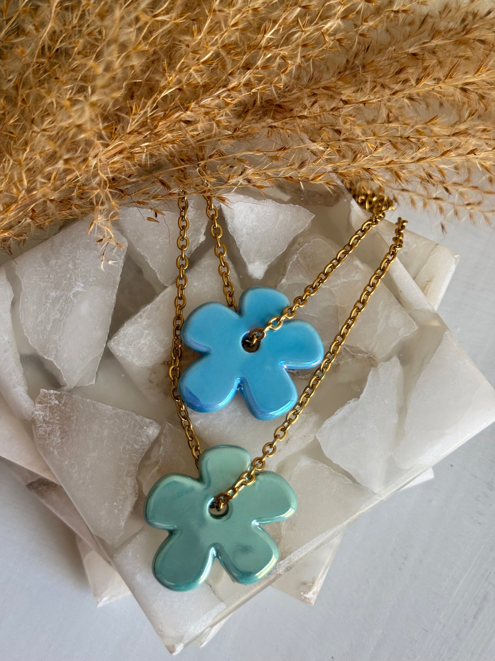 Daisies Necklaces