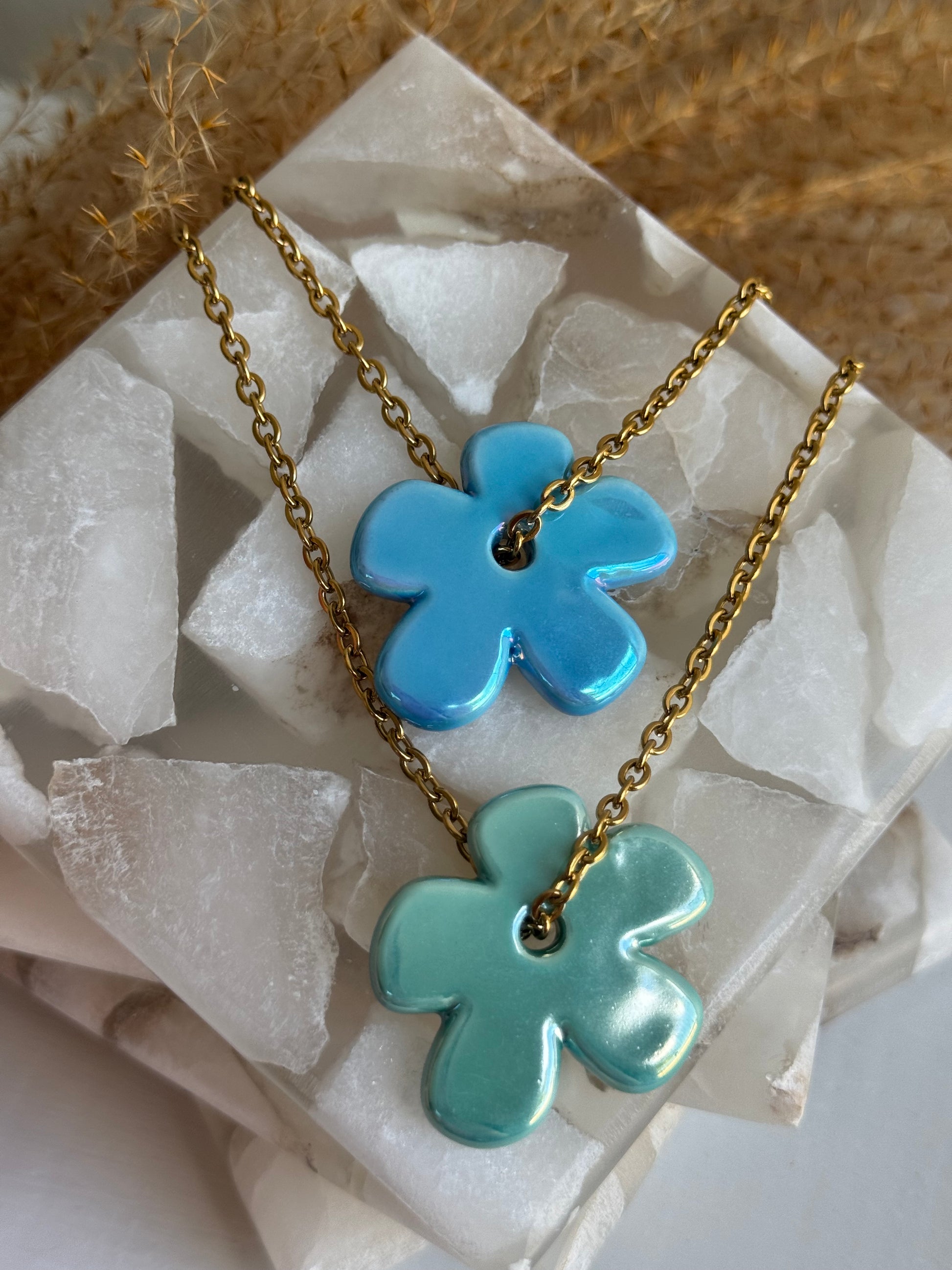 Daisies Necklaces