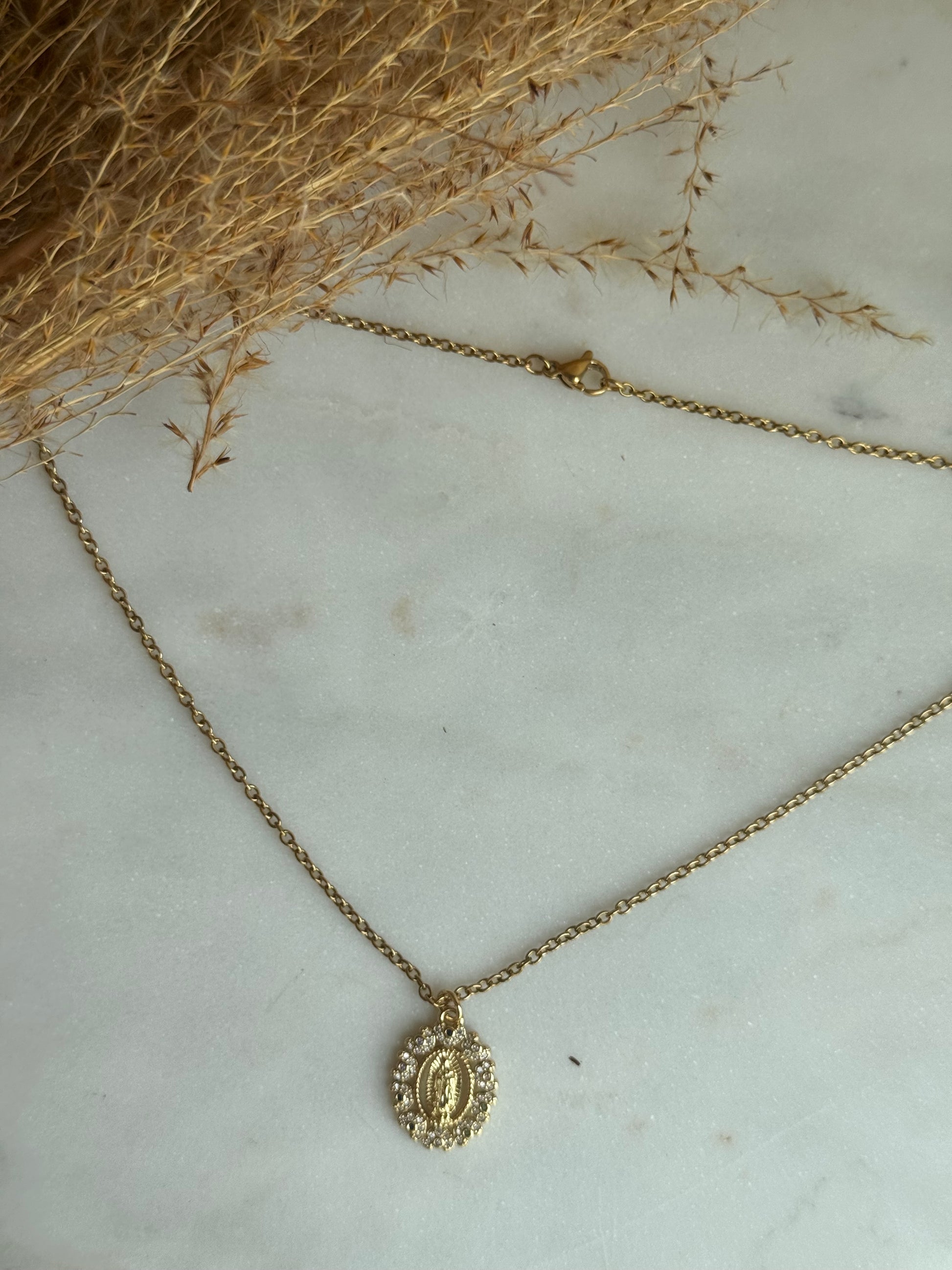 Elianna Delicate Necklace
