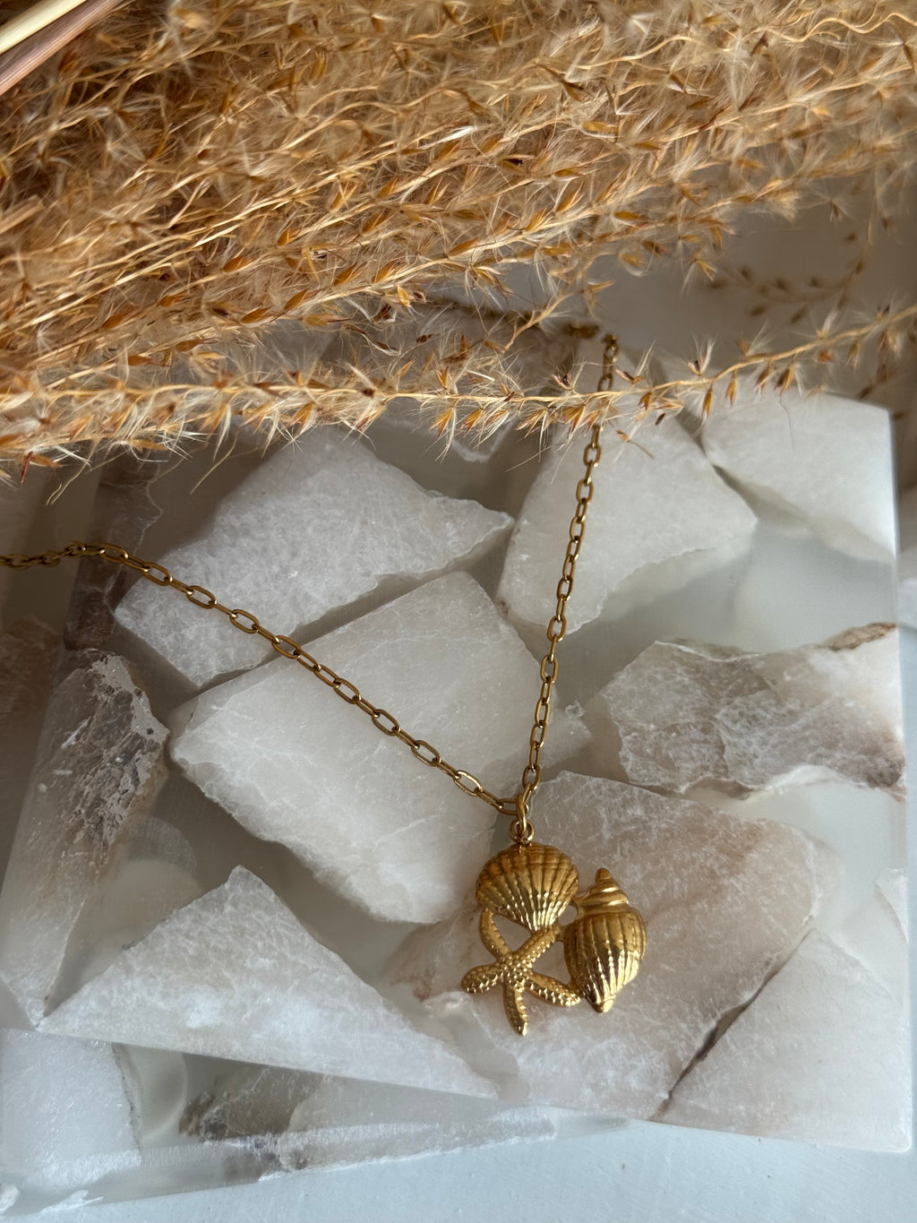 Veranea Necklace