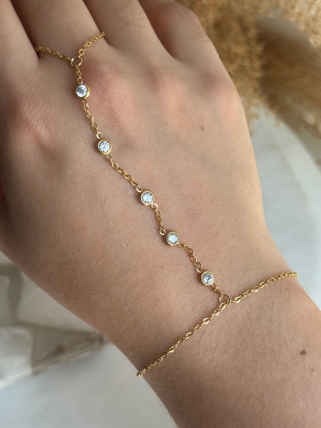 Dainty Diamond Handchain