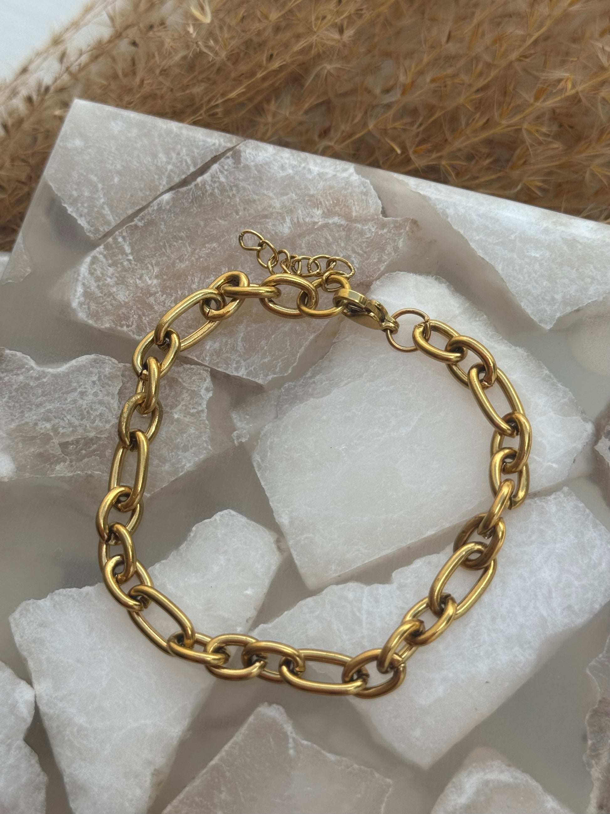 Nairi Bracelet