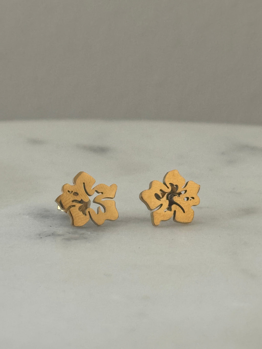 Amapola Studs