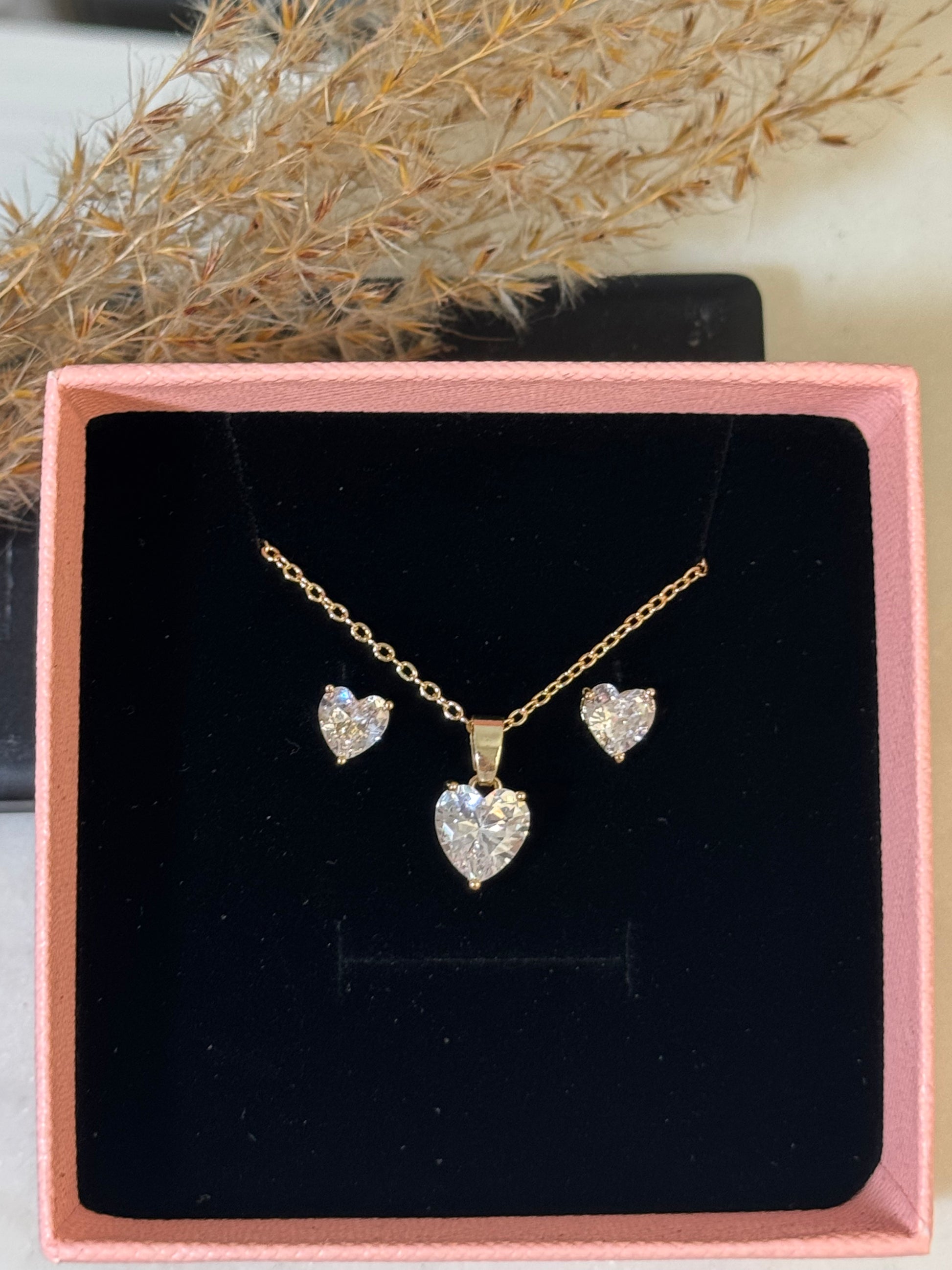 Classy Delicate Set