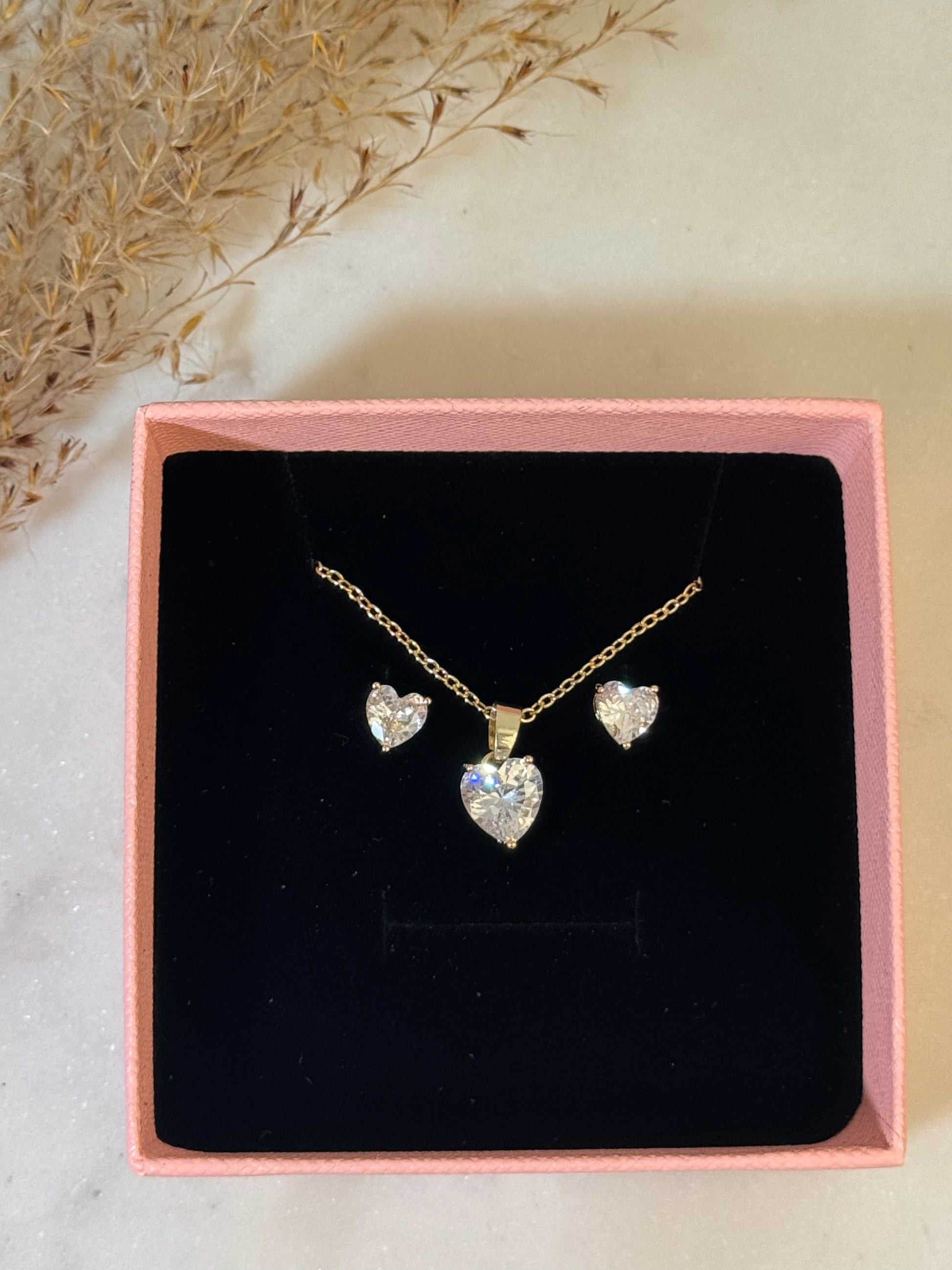 Classy Delicate Set